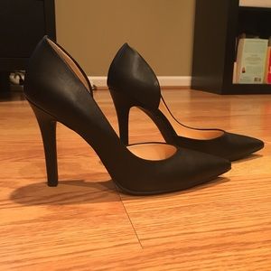 A.N.A Black Pumps. Size 8